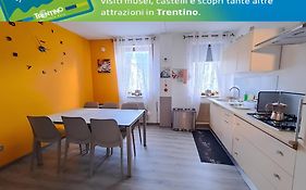 Appartamento grande Al Ponte. Situato vicino all'ospedale, al parco e al centro città